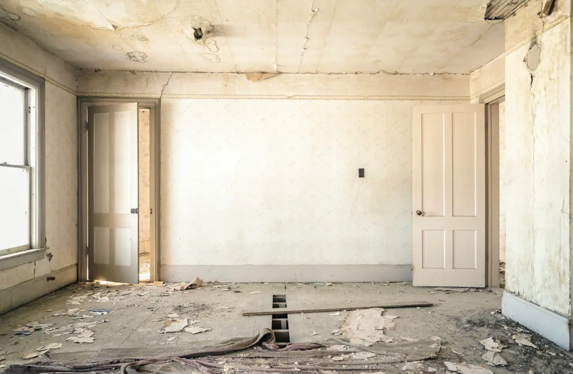 Waste disposal crew managing a cleanout project in Ewa Beach